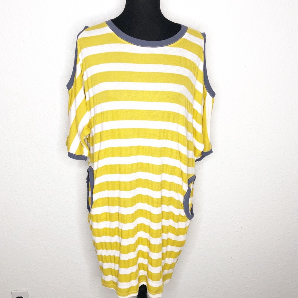 Artistic‎ Works by Lu gold white striped cold shoulder tunic dress size Large